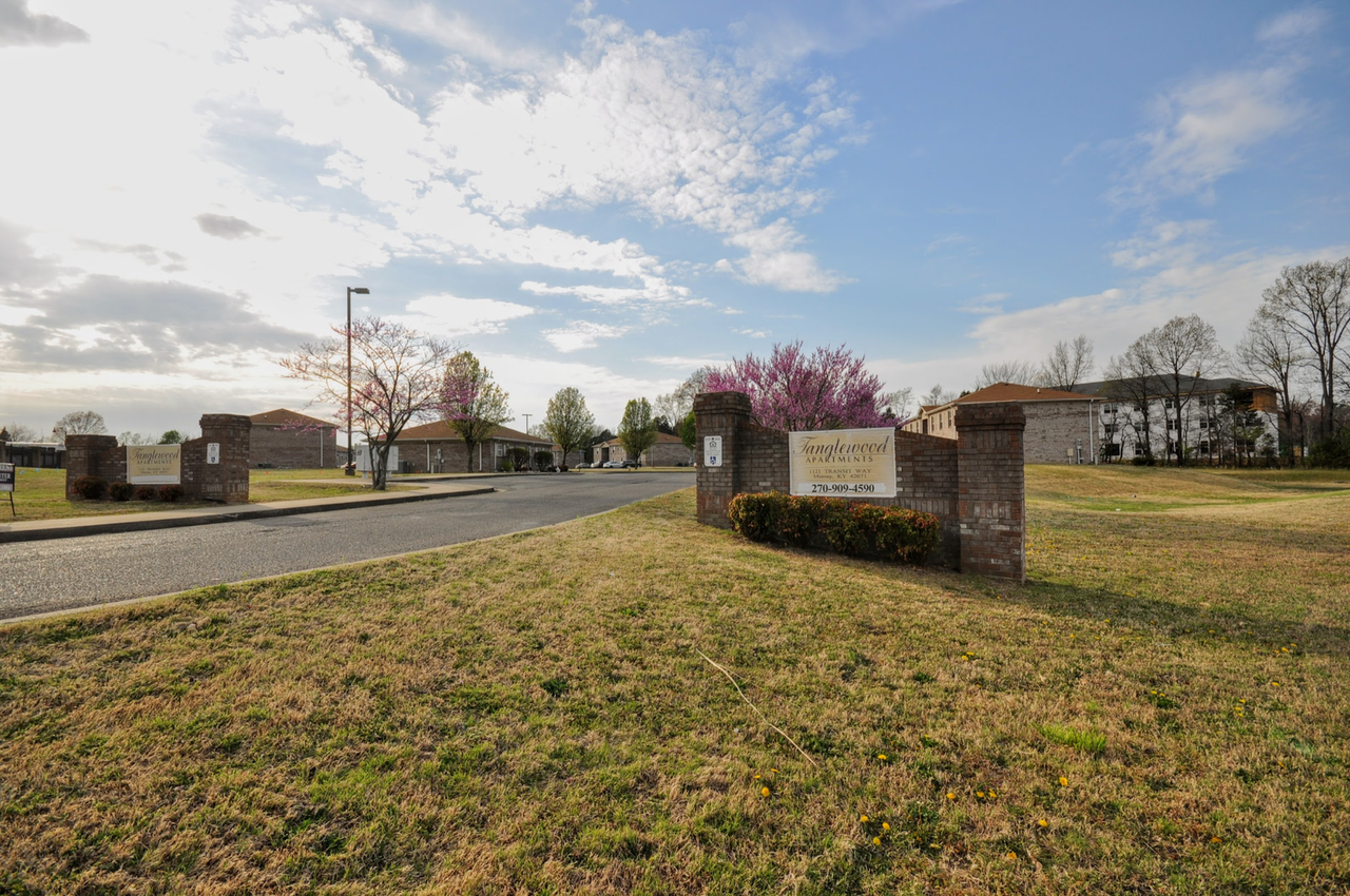 Tanglewood Apartments - Photo 2 of 33