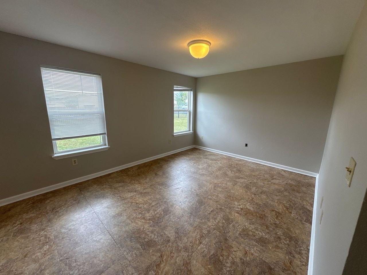 Tanglewood Apartments - Photo 4 of 33