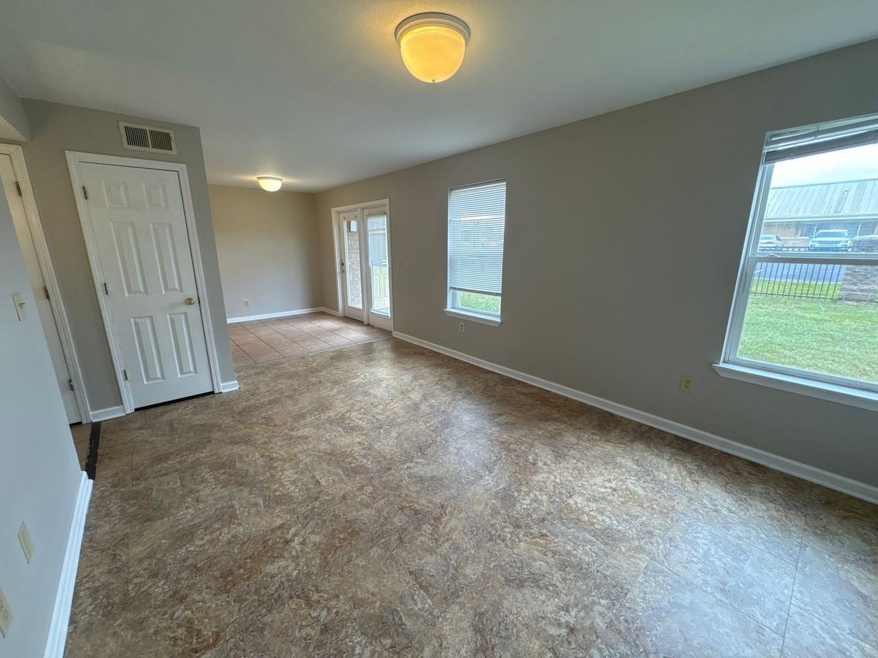Tanglewood Apartments - Photo 5 of 33