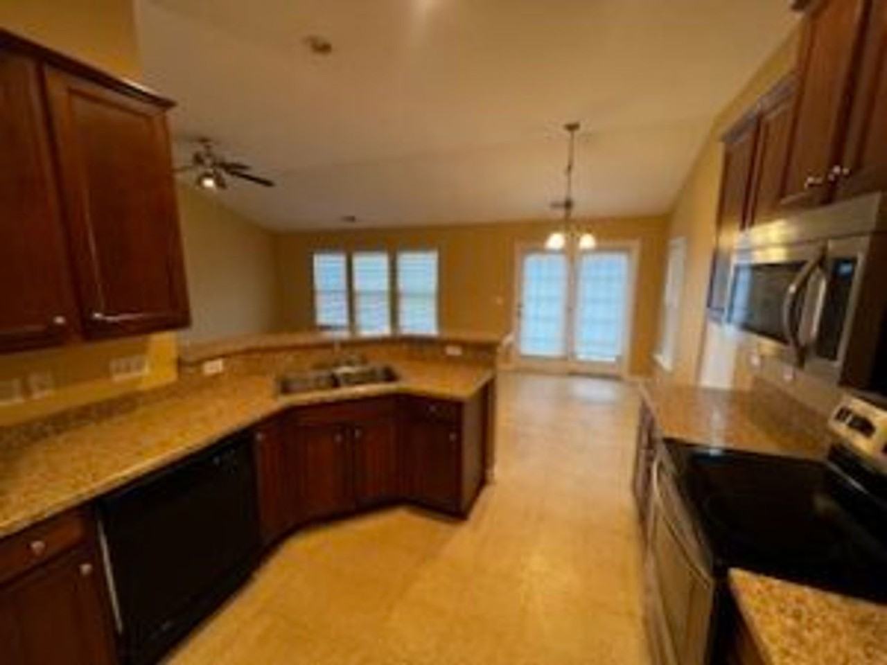 159 Mayfield Dr - Photo 3 of 10