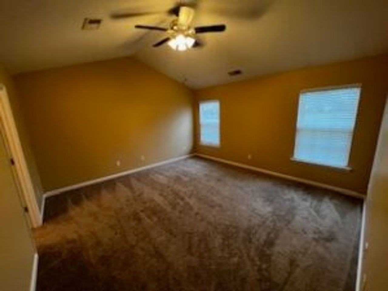 159 Mayfield Dr - Photo 5 of 10