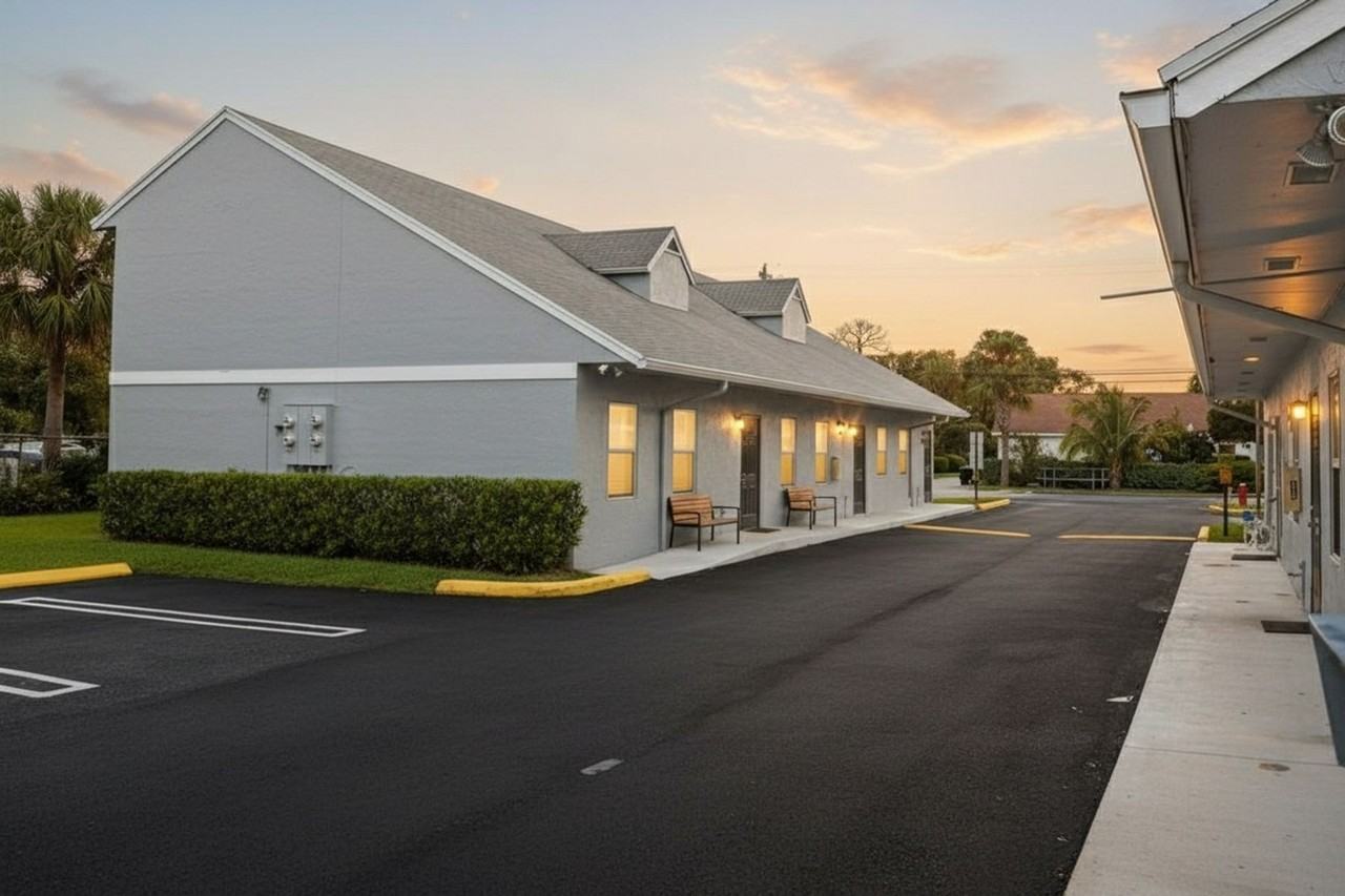 Wallis Townhomes - Photo 4 of 19