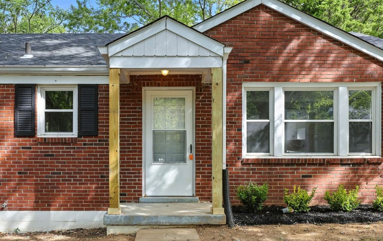 1014 Buck Drive - Photo 7 of 33