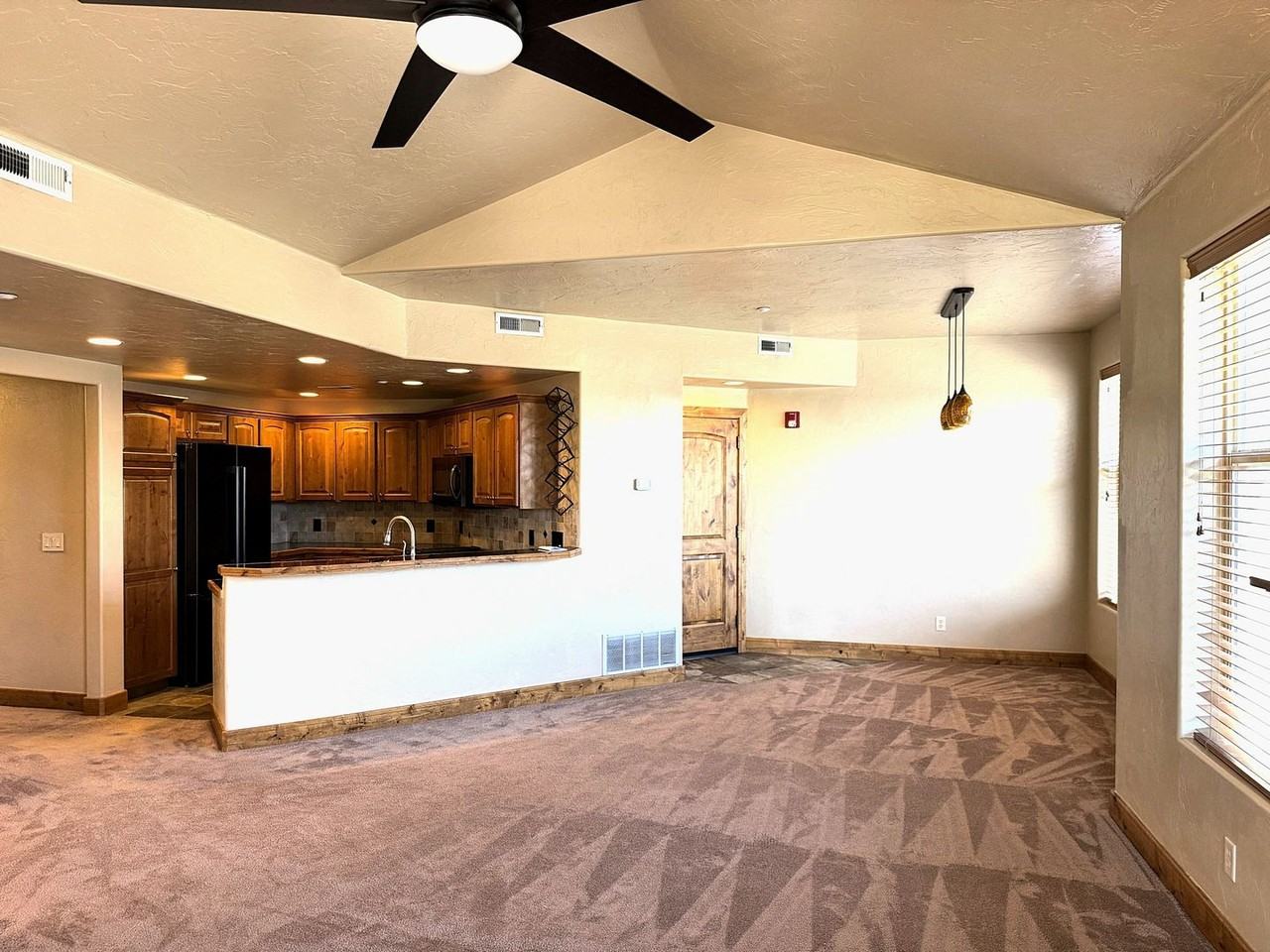 1526 Redstone Ave #D - Photo 5 of 14