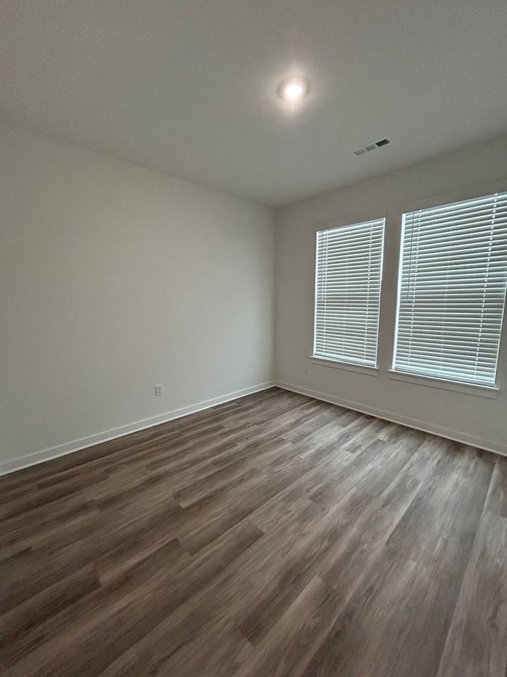 7001 E Sugarloaf St - Photo 6 of 28