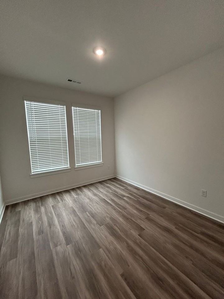7001 E Sugarloaf St - Photo 7 of 27