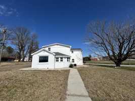 featured image of 7505 Lee Hwy Drive