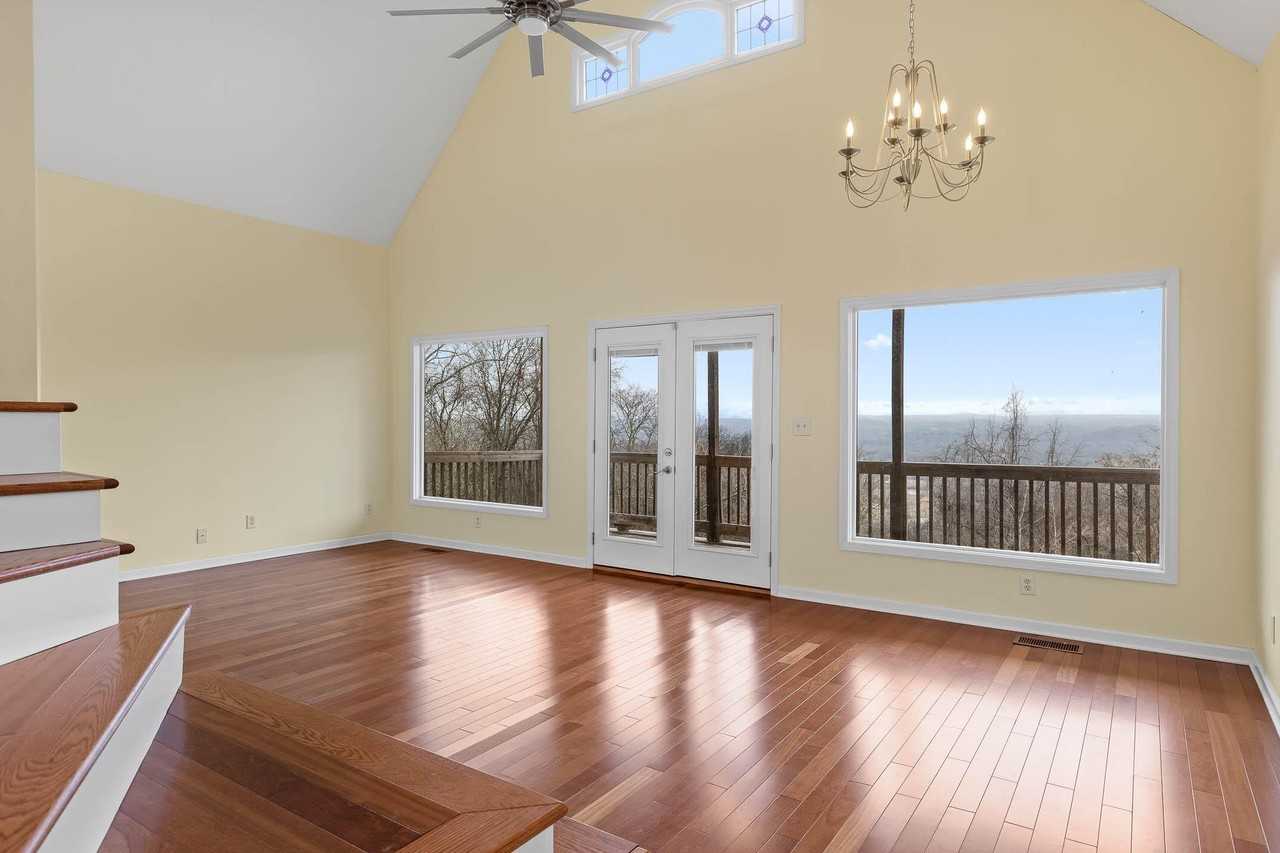 6497 Fairview Rd - Photo 5 of 17