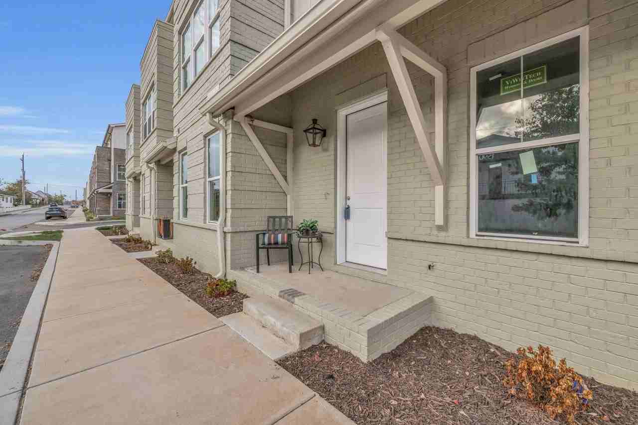 1617 Adams St - Photo 5 of 29