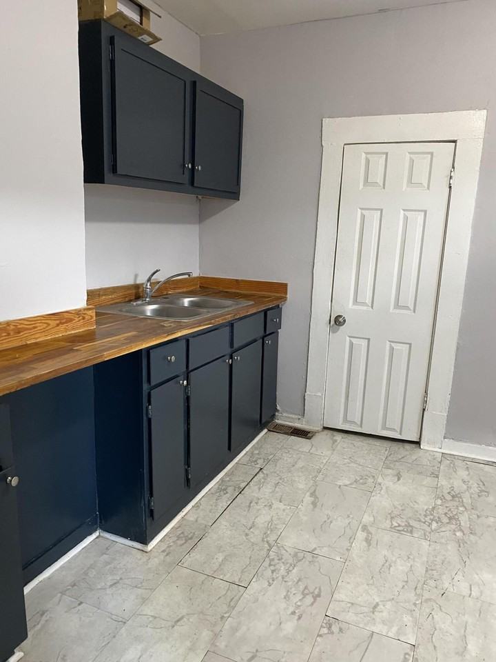 3805 Alton Park Boulevard - Photo 3 of 7