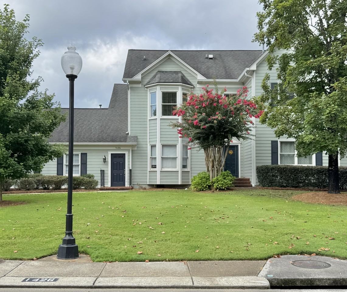 1426 Heritage Landing Dr - Photo 2 of 30