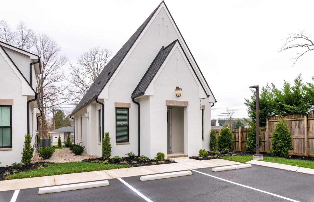 1708 Double Oak Trl - Photo 3 of 50