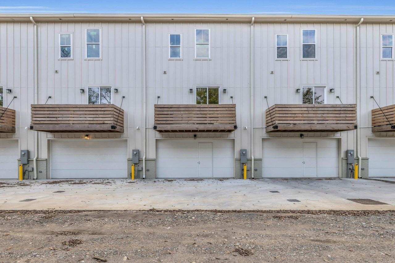 1623 Adams Street - Photo 4 of 29