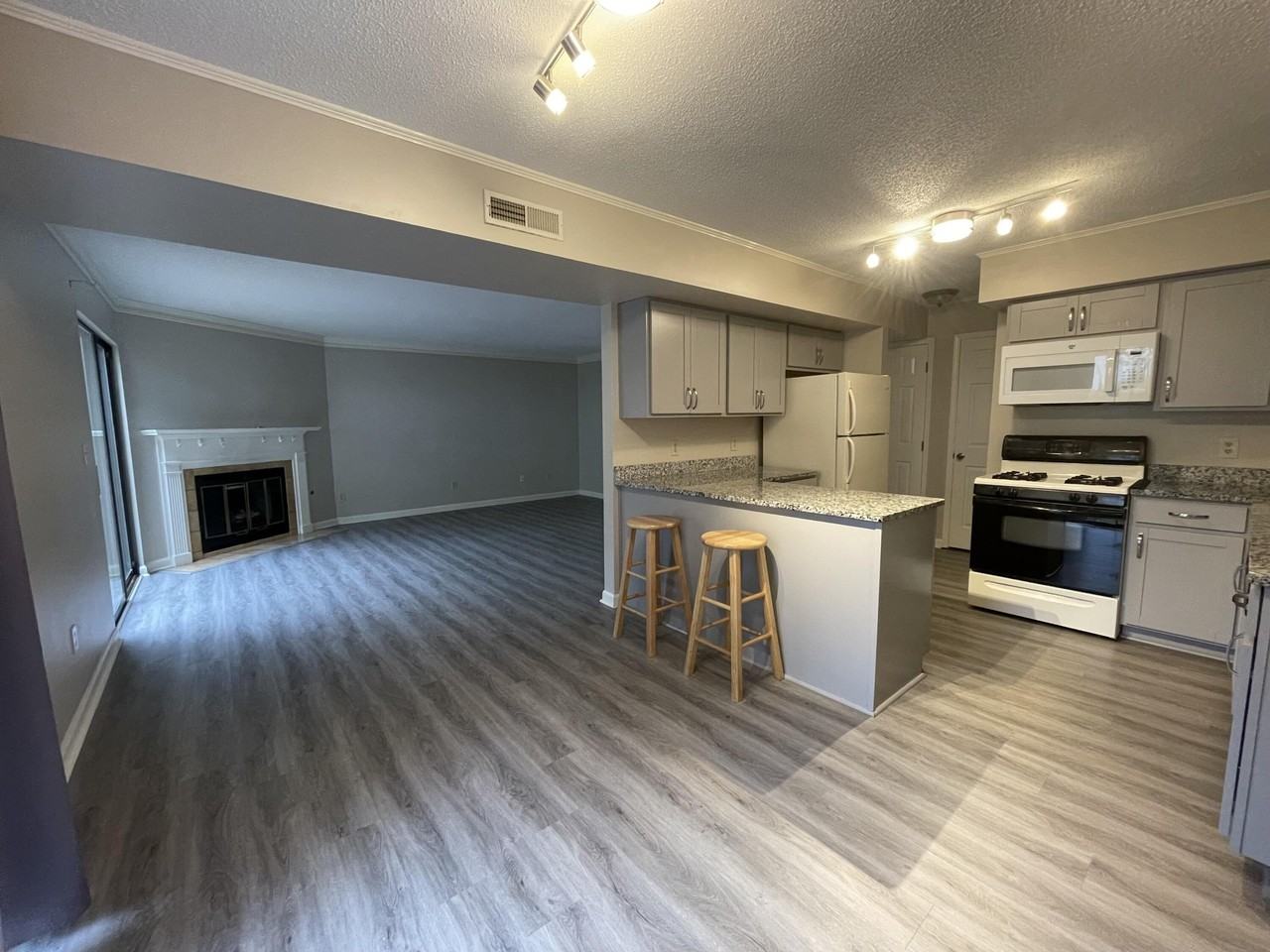 2157 Vaden Village Dr - Photo 2 of 11