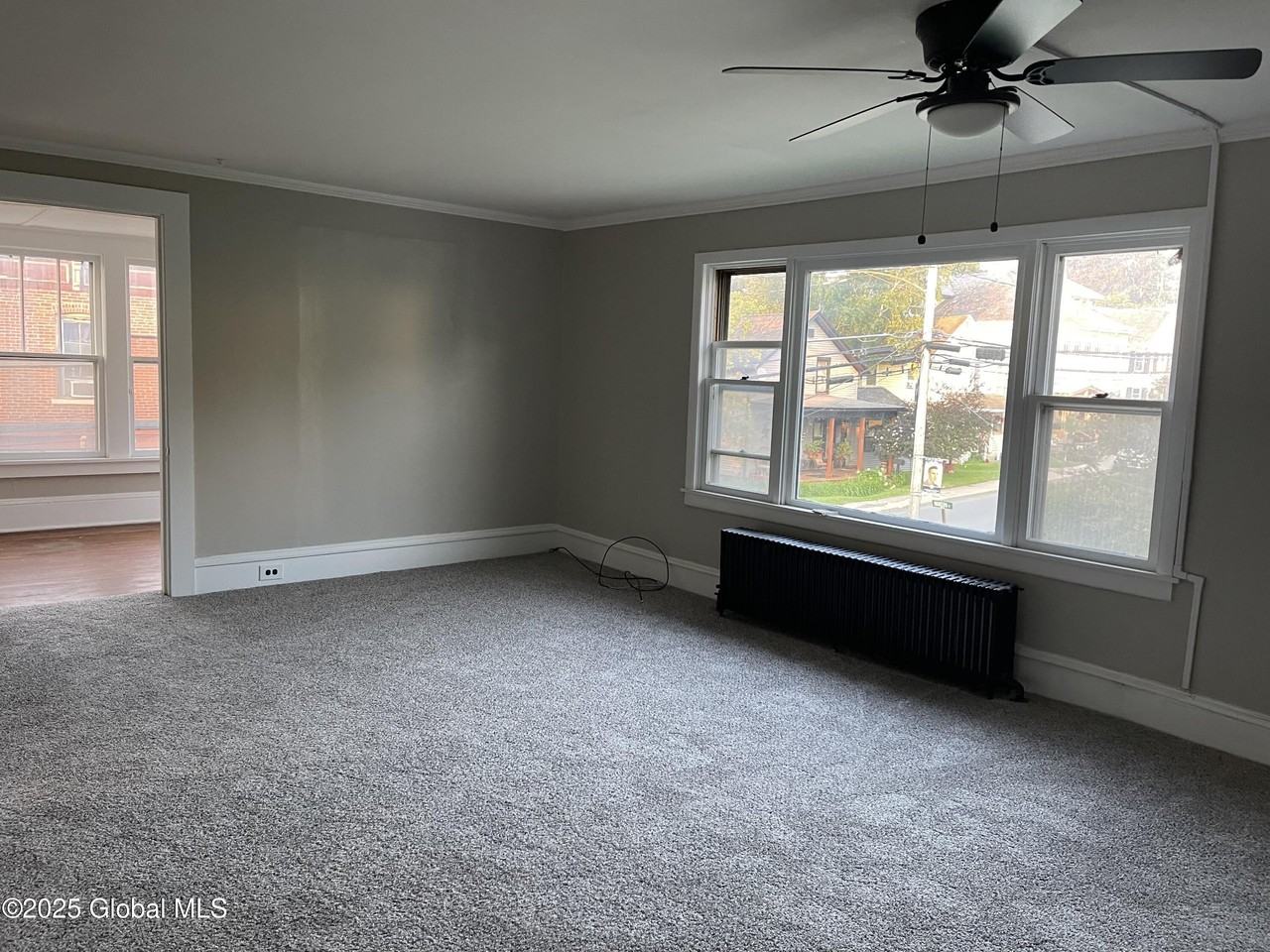 42 Mechanic St - Photo 5 of 23