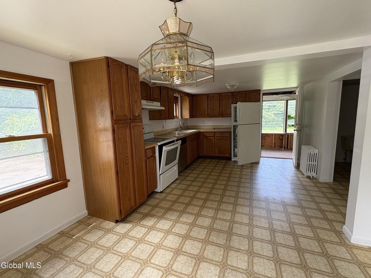 160 Plant Rd - Photo 7 of 12