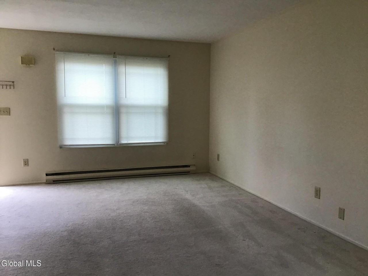 52 Sage Rd Unit B #B - Photo 4 of 16