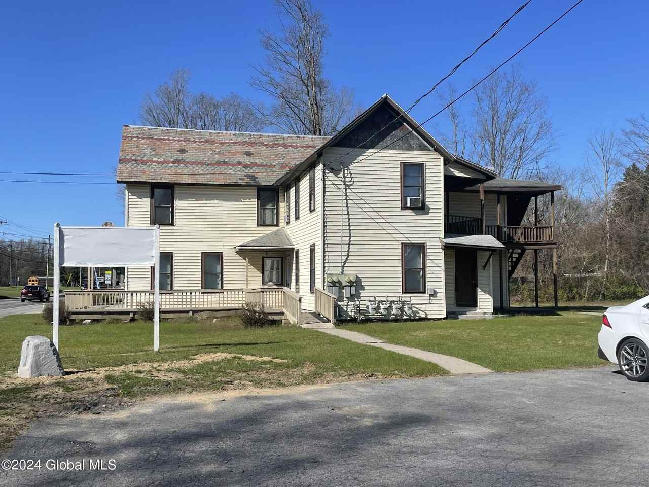 524 Maple Ave Ste 1 #1