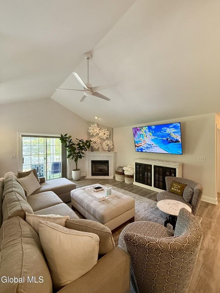 324 Ballston Ave #A5 - Photo 3 of 15