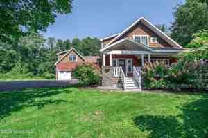 featured image of 219 Crescent Ave