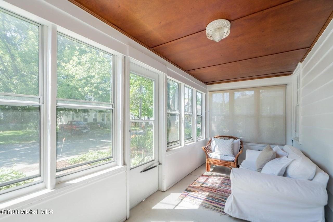 38 Madison St - Photo 2 of 18