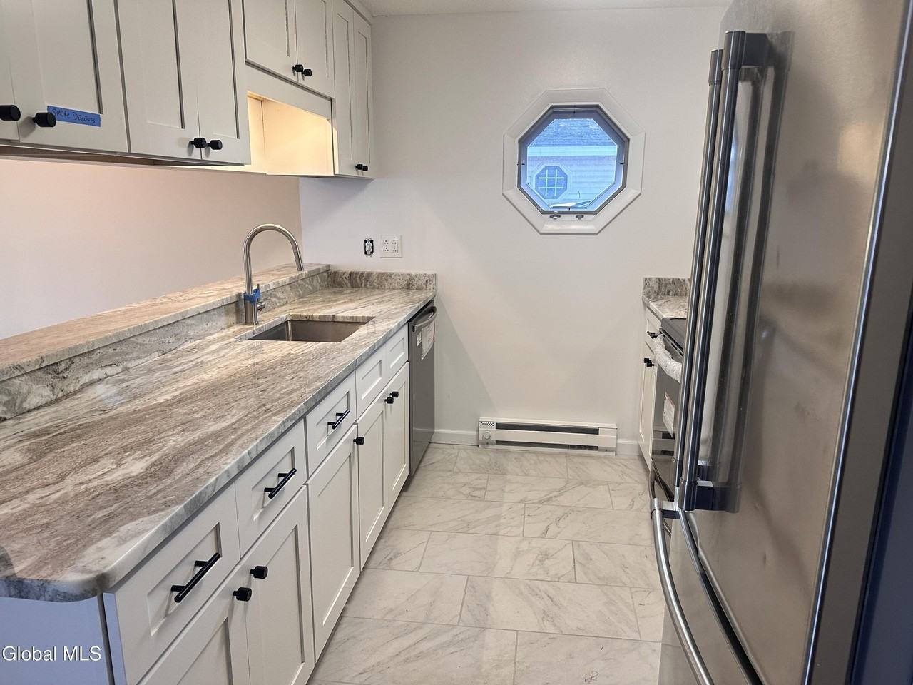 36 Donna Lynn Dr - Photo 3 of 24