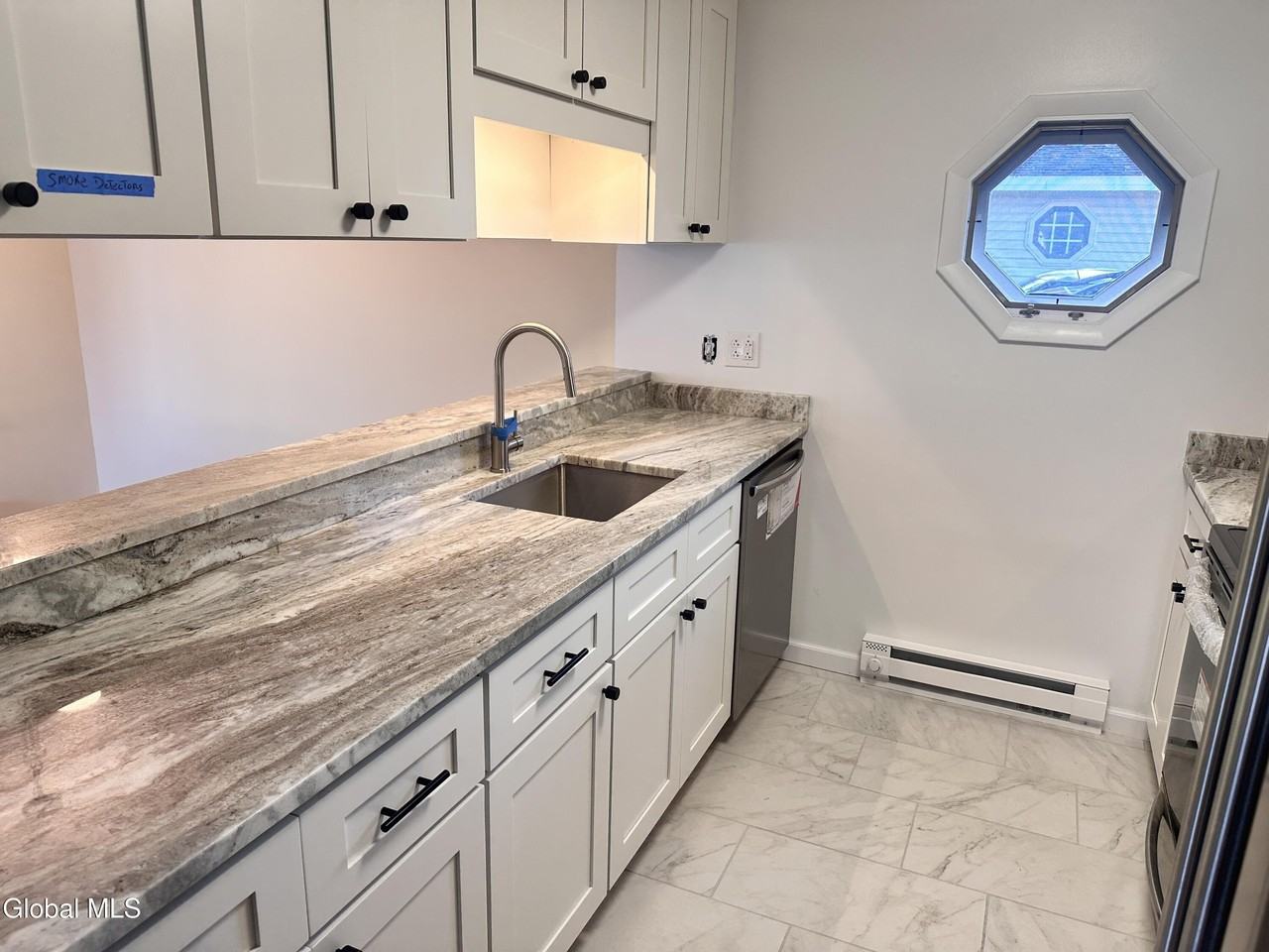 36 Donna Lynn Dr - Photo 4 of 24