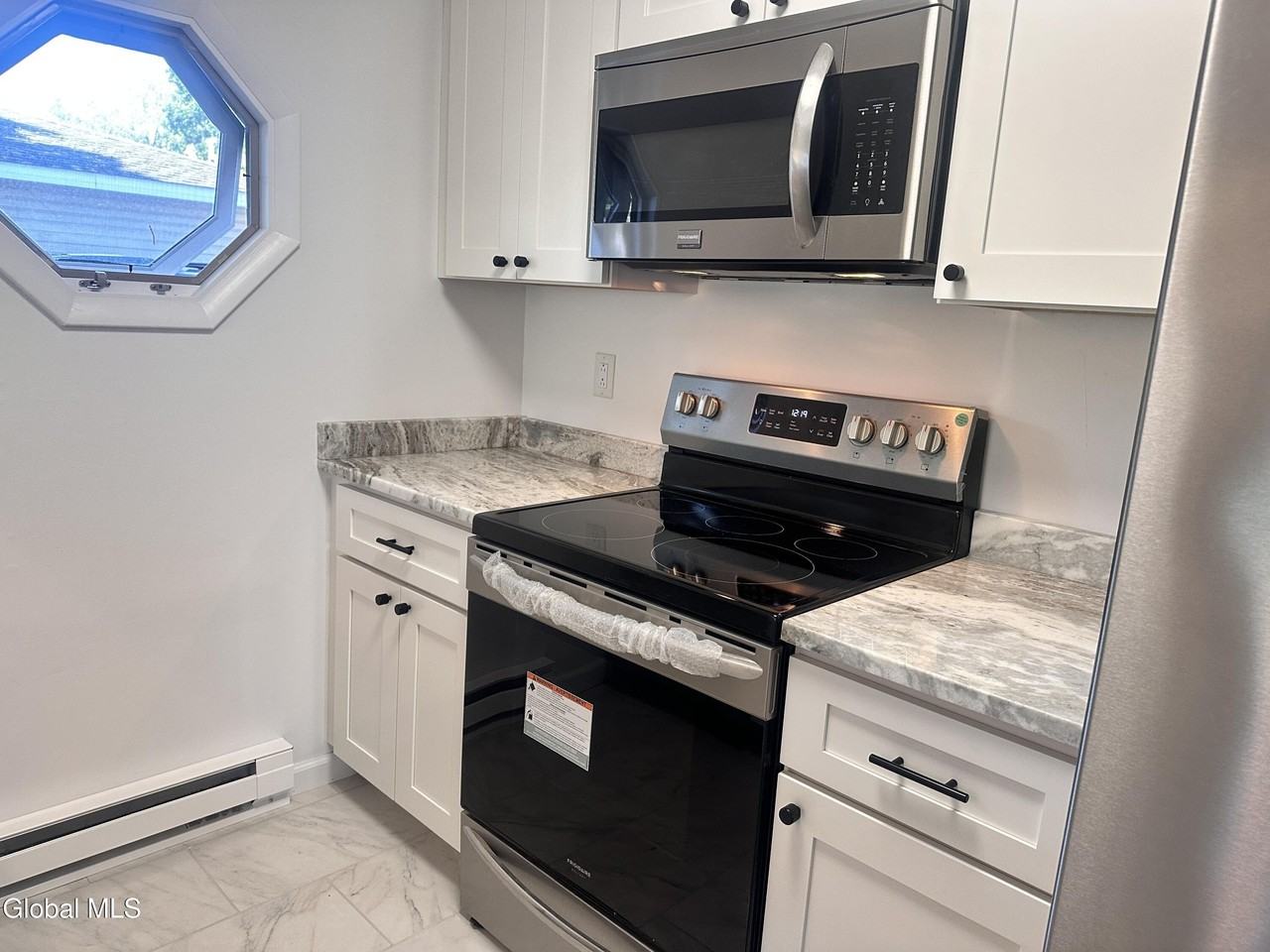 36 Donna Lynn Dr - Photo 5 of 24