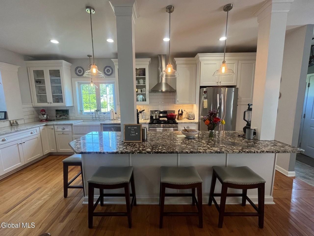 68 Vista Dr - Photo 3 of 20