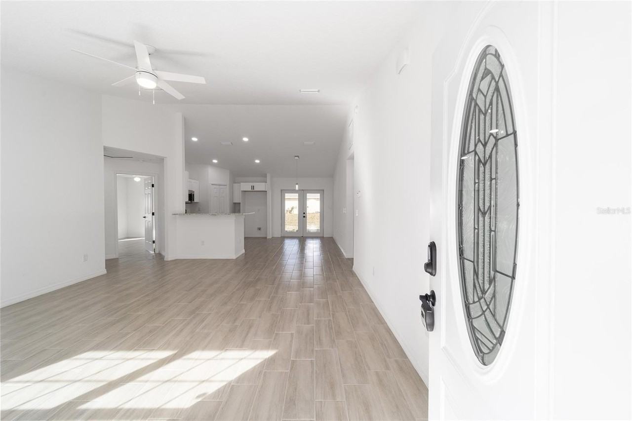 200 Oak Lane Run - Photo 2 of 8