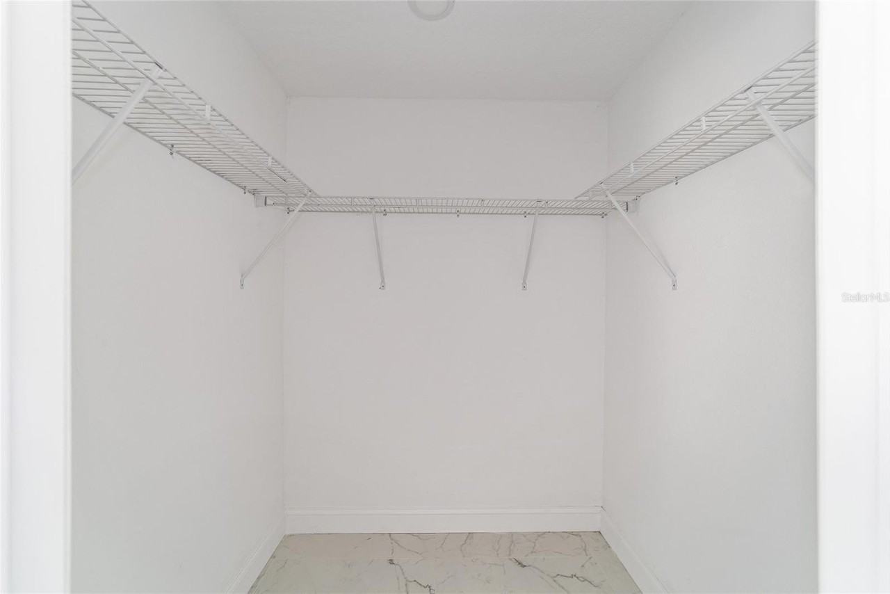 200 Oak Lane Run - Photo 7 of 8