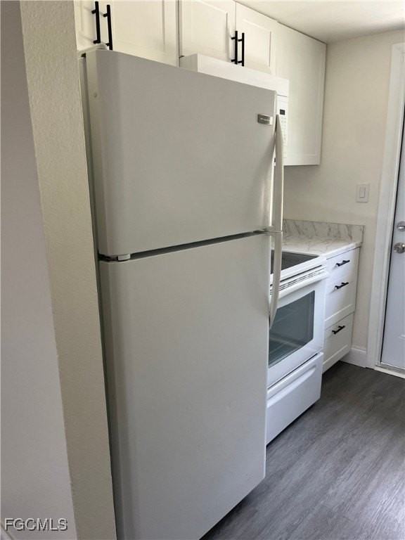 721 Burdick Ave - Photo 2 of 14