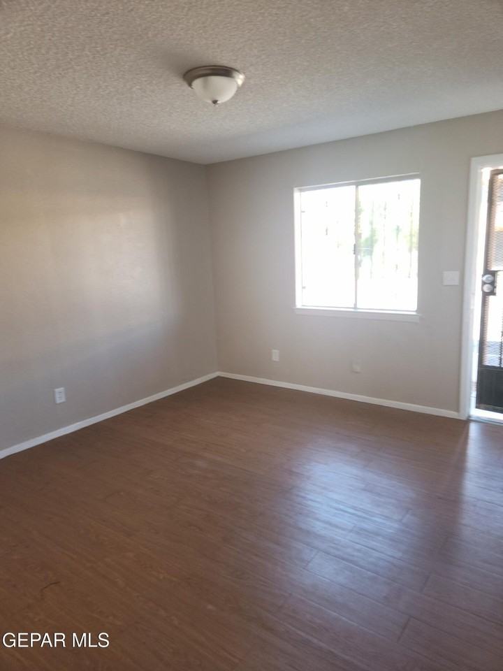 192 Coronado Rd Apt 28 #28 - Photo 2 of 8