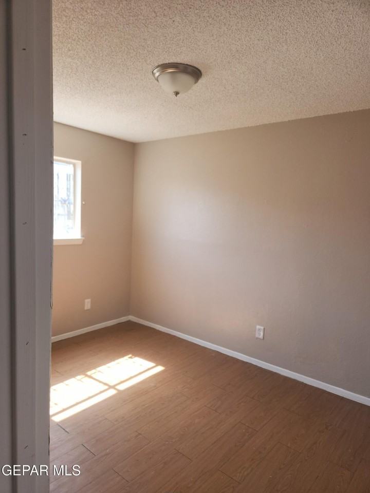 192 Coronado Rd Apt 28 #28 - Photo 7 of 8