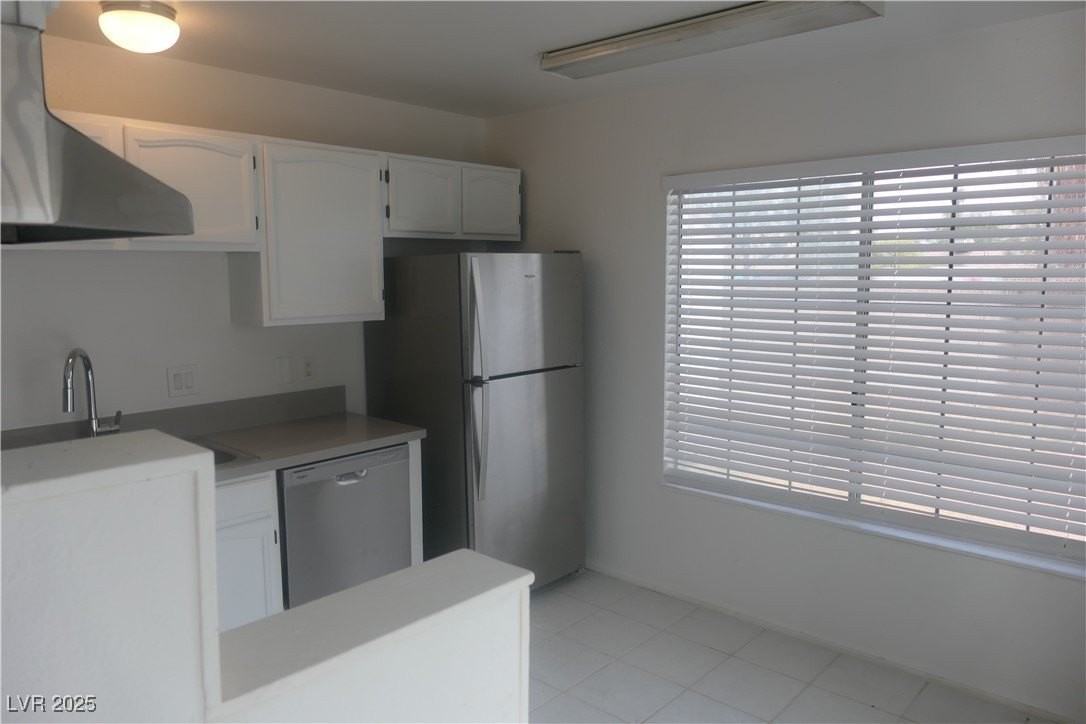 4398 Bramblewood Street - Photo 7 of 18