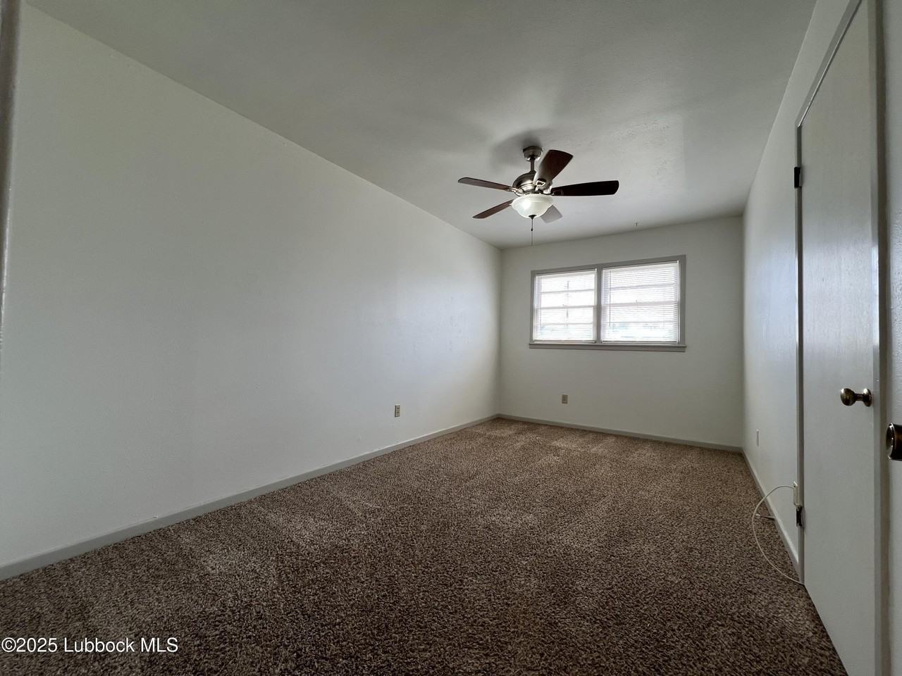 3106 Aberdeen Ave - Photo 3 of 16