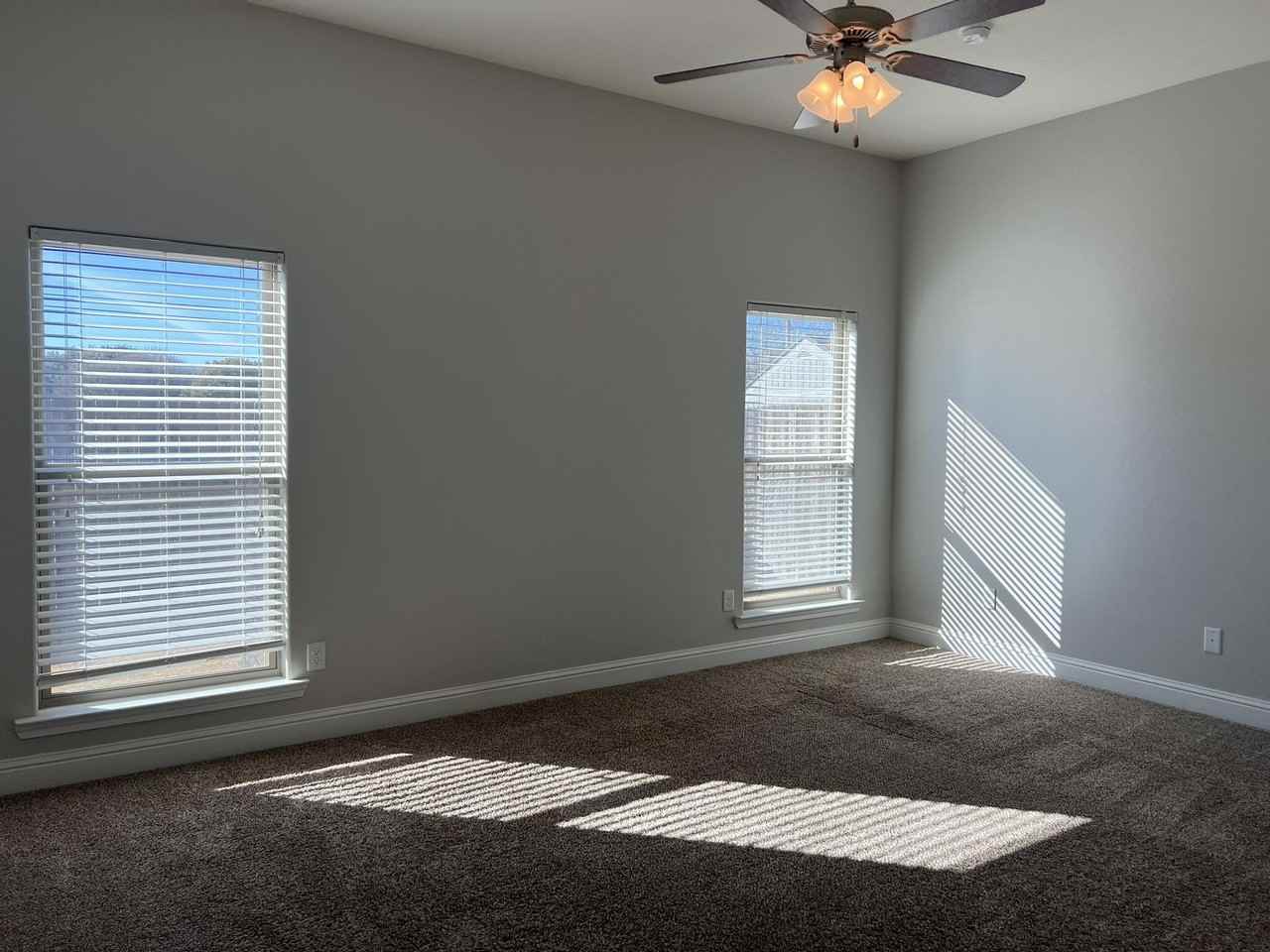 9304 Turner Ave - Photo 6 of 19