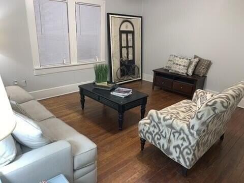 2320 20th St - Photo 4 of 7