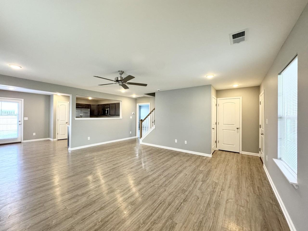 6081 6081 Arbor Wds Way - Photo 7 of 50