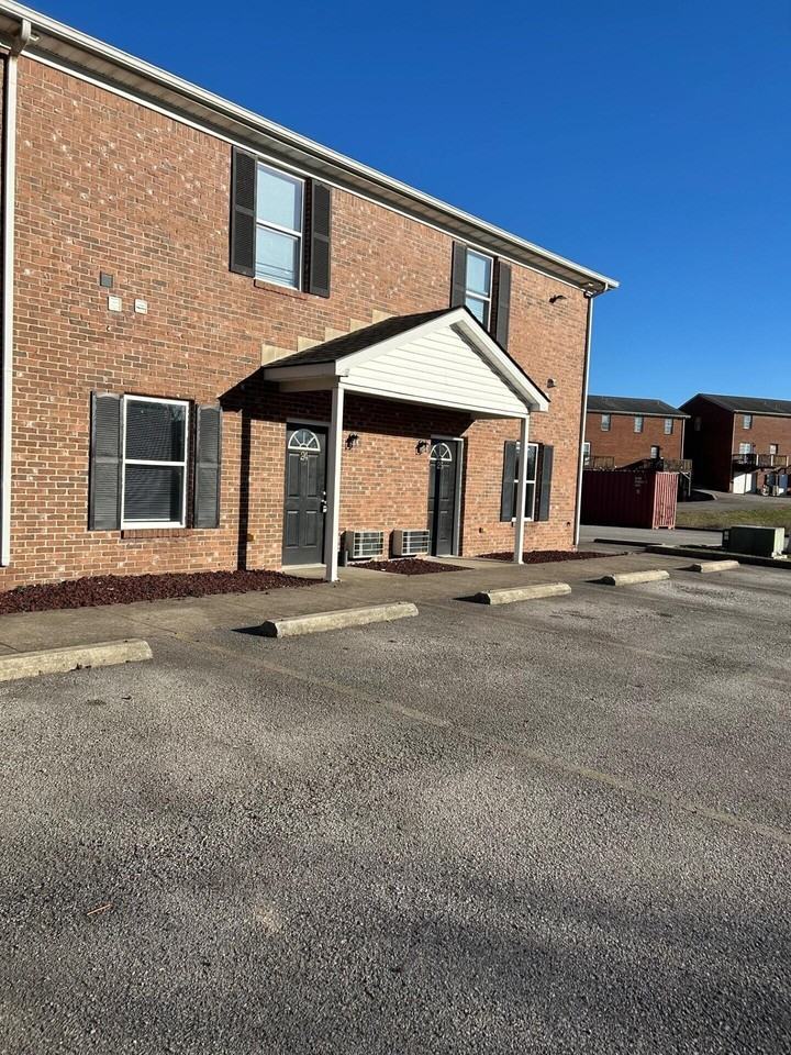 224 Wray Ct Apt 24 #24 - Photo 2 of 12