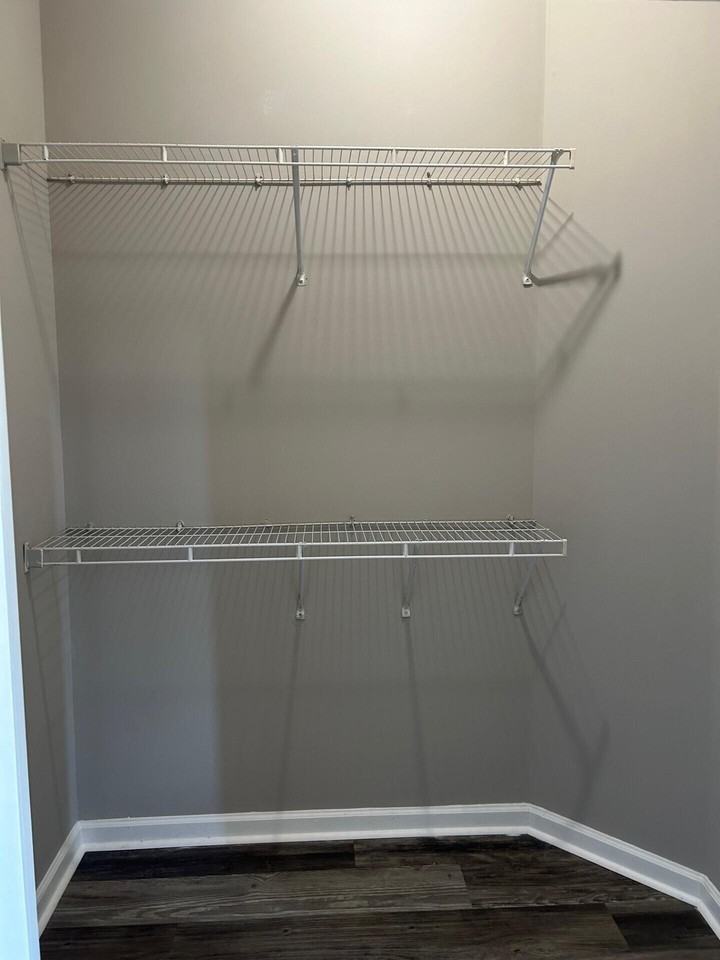 224 Wray Ct Apt 24 #24 - Photo 6 of 12