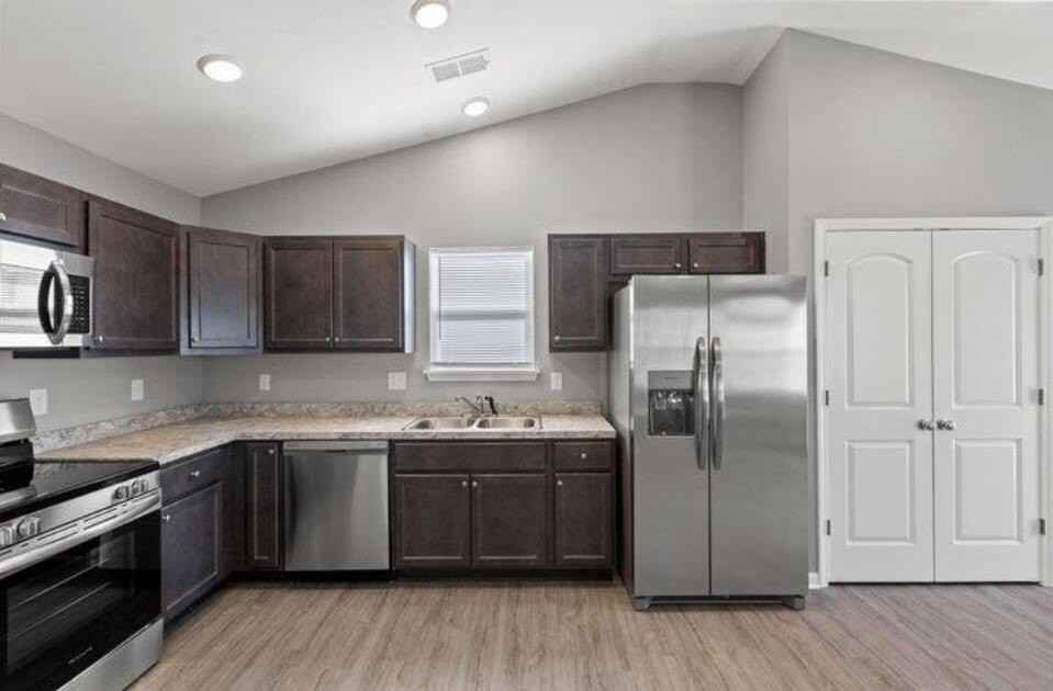 225 Jared Parker Way - Photo 5 of 22