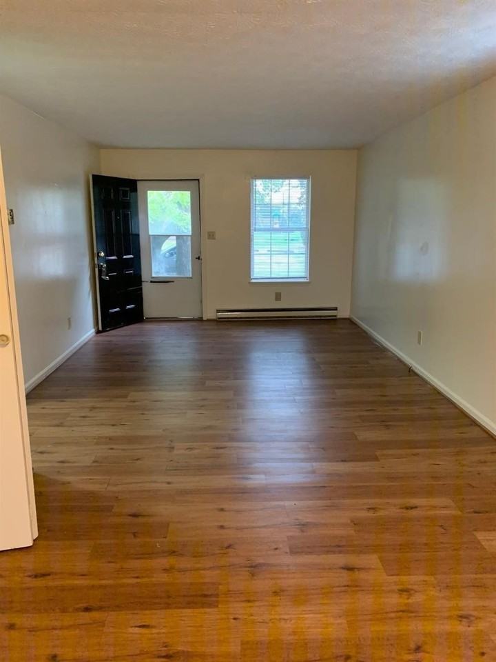 143 Towson Way Unit A #A - Photo 2 of 11