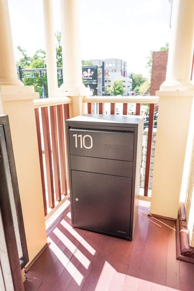 275 S Limestone Unit 110 #110 - Photo 5 of 50