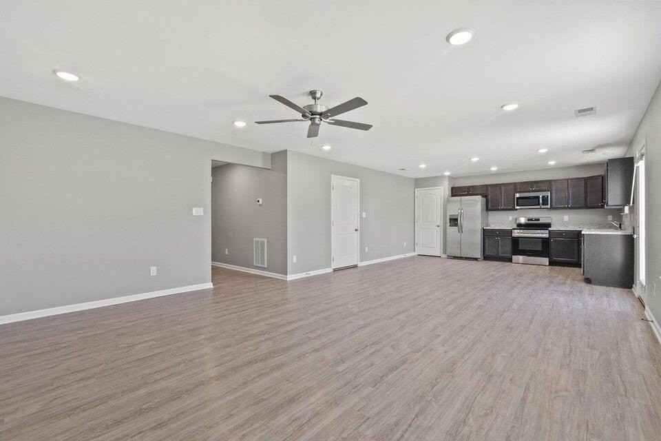 8109 Driftwood Loop - Photo 5 of 27