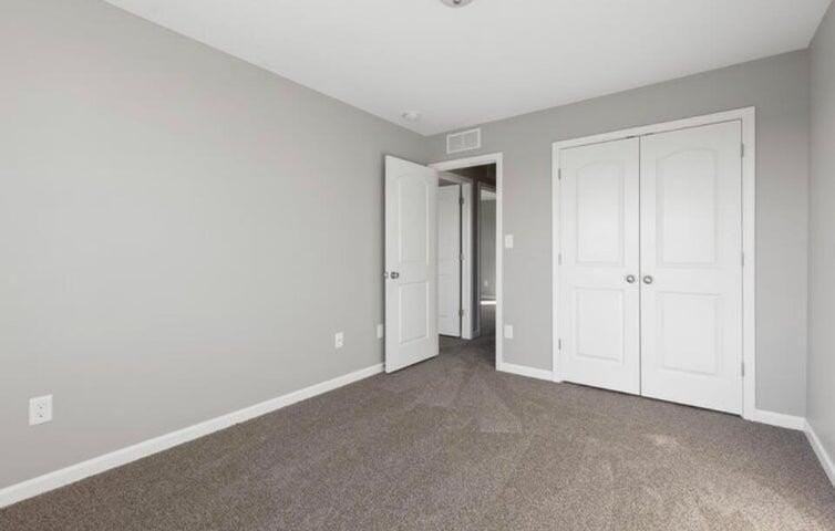 6060 Arbor Woods Way - Photo 7 of 8