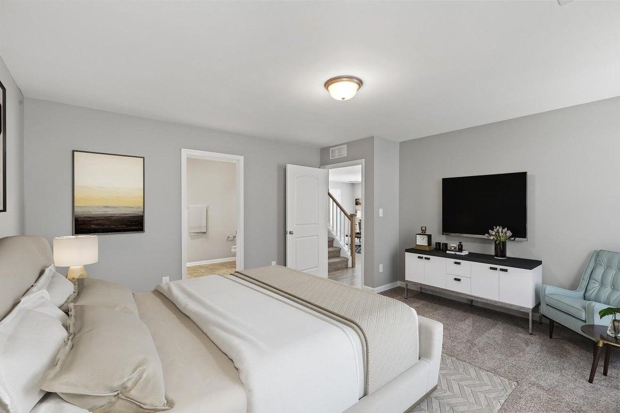 107 S Taylor Ln - Photo 6 of 12