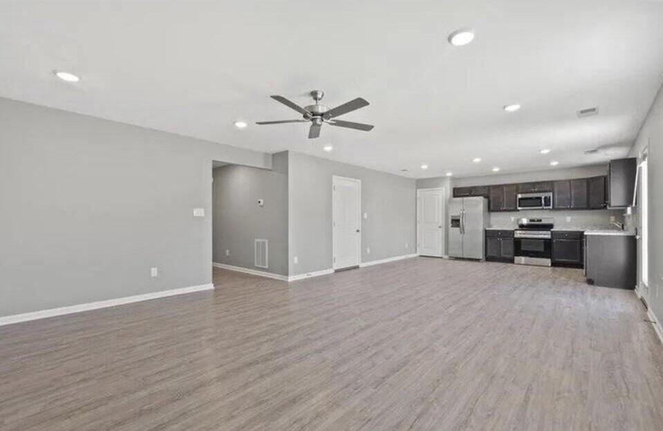 6080 Arbor Woods Way - Photo 6 of 14