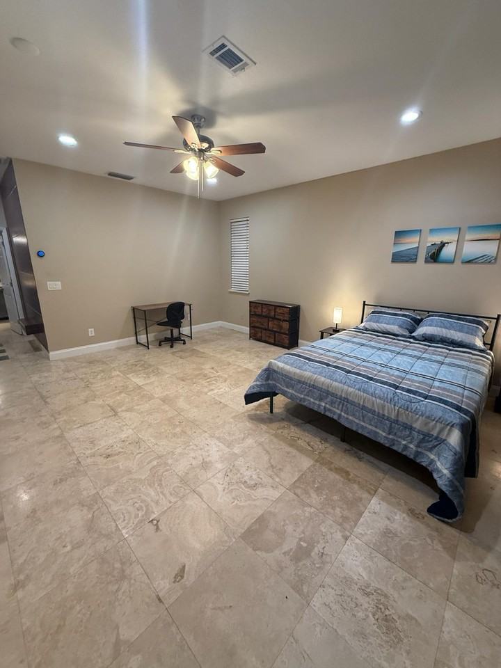 Cloverleaf Pl - Photo 4 of 5