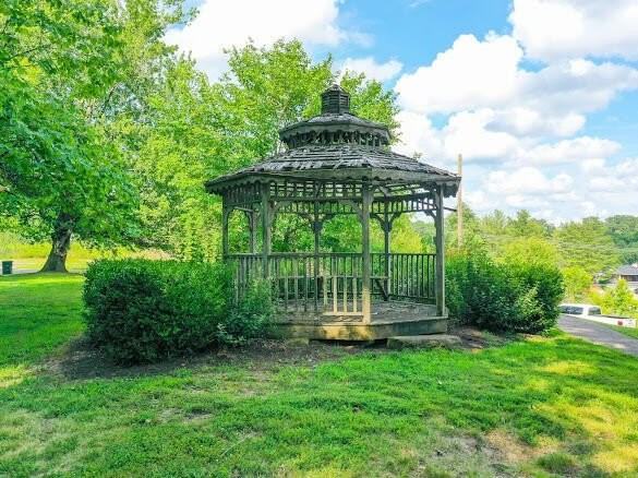 853 E 4th St - Photo 2 of 50